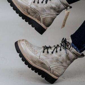BED STU Boots ELISHA ICICLE Silver Gray Leather Moto Combat Size 8